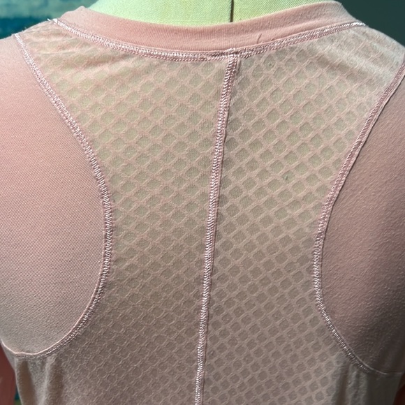 Lululemon Long sleeve Mesh Swifty Size 8 - Picture 3 of 4